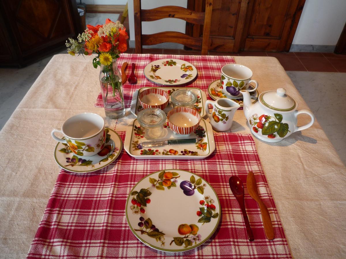 カッラーラ Galleria Ars Apua Bed & Breakfast エクステリア 写真